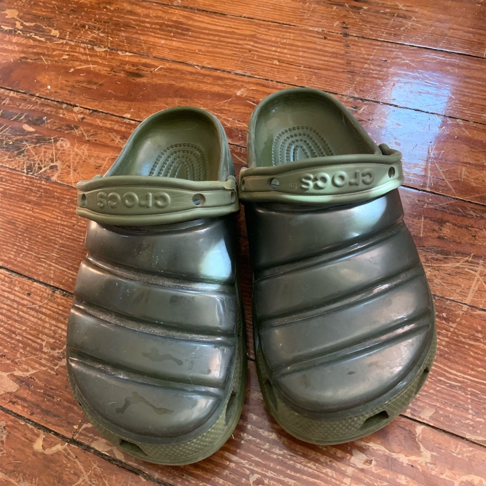 neopuff crocs - Picture 2 of 4